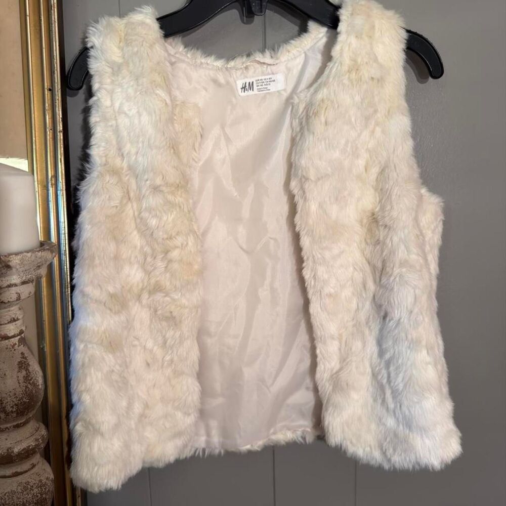 H-m Women's White and Cream Gilet